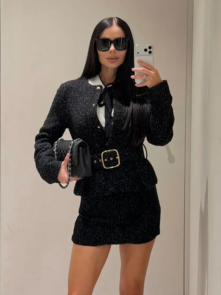 HH Women Fashion With Belt Texture Hidden Button Round Collar Long Sleeves Jacket+Side Zipper Culottes Autumn Casual Shorts Set
HH Women Fashion With Belt Texture Hidden Button Round Collar Long Sleeves Jacket+Side Zipper Culottes Autumn Casual Shorts Set