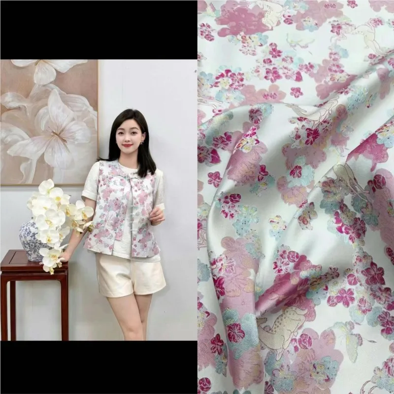 38 momme high custom-woven gold brocade silk new Chinese-style armor coat fabric
38 momme high custom-woven gold brocade silk new Chinese-style armor coat fabric