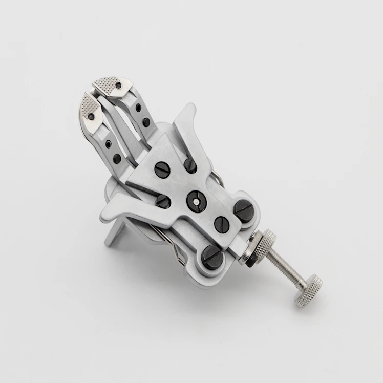 Sewing Machine Parts Multifunction Flat Button Clamp Head for 1903 1850 430 438
Sewing Machine Parts Multifunction Flat Button Clamp Head for 1903 1850 430 438