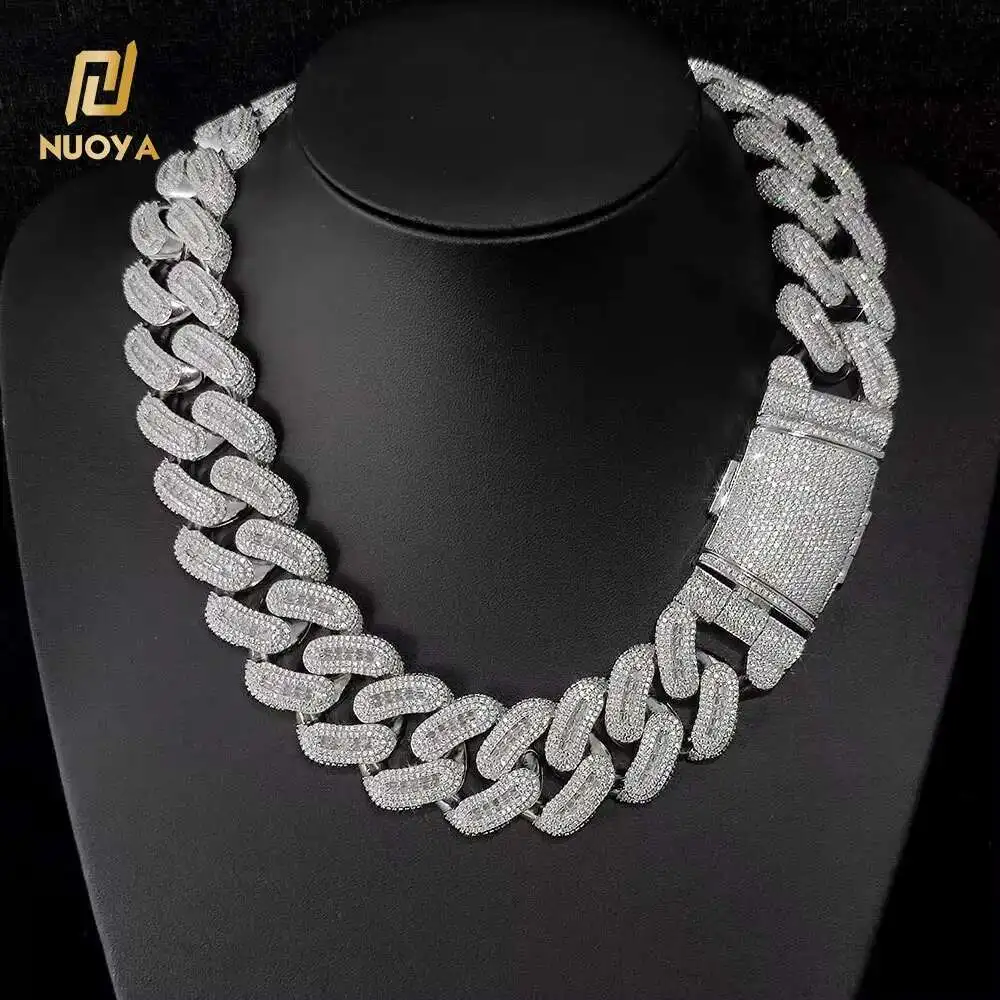 NUOYA 29mm Women's Fine Jewelry Iced Out Cuban Link Chain Silver Plated Brass Baguette Zircon Chunky Cuban Link Choker Necklace
NUOYA 29mm Women's Fine Jewelry Iced Out Cuban Link Chain Silver Plated Brass Baguette Zircon Chunky Cuban Link Choker Necklace