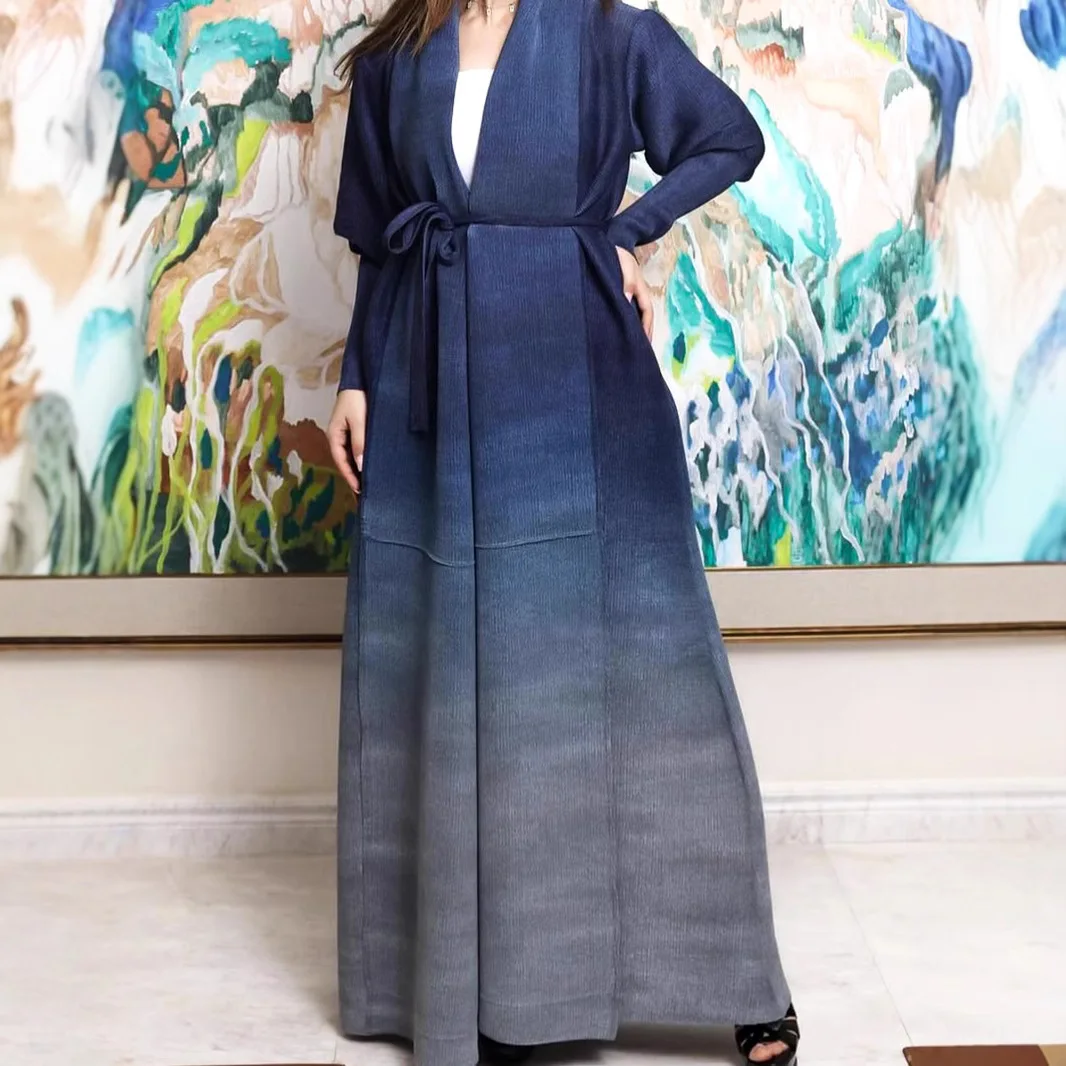 Muslim Robe Plus Size Women's Miyake Pleated Trench Coat, High-end Gradient Printed Long Jacket Dubai Luxury Islam Elegant
Muslim Robe Plus Size Women's Miyake Pleated Trench Coat, High-end Gradient Printed Long Jacket Dubai Luxury Islam Elegant