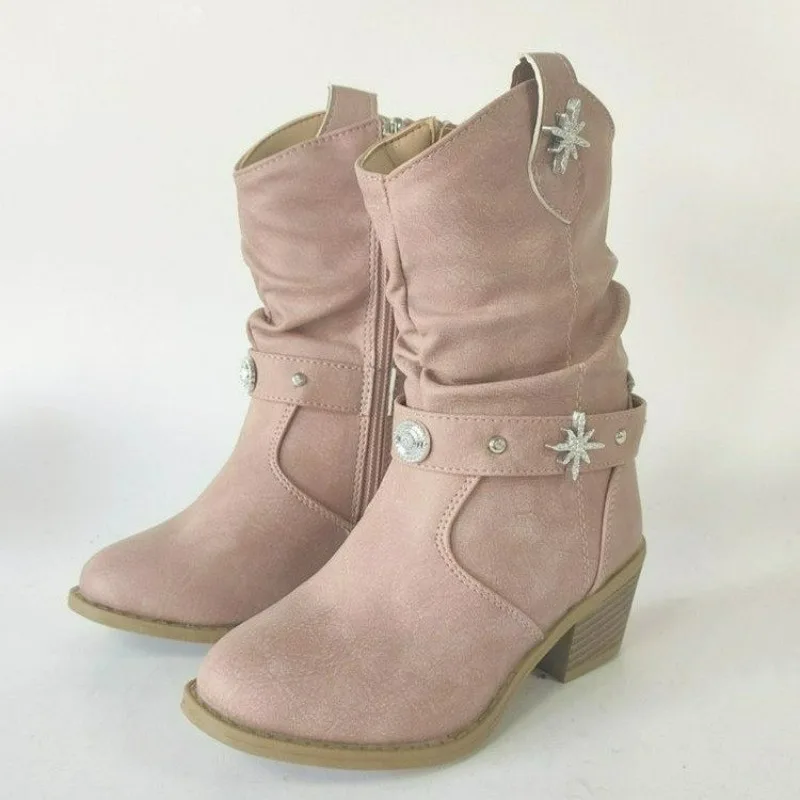 Классические розовые сапоги для девочек, детские кожаные сапоги в западном стиле с кристаллами и пряжкой, на каблуке, с острым носком, на молнии сбоку
Классические розовые сапоги для девочек, детские кожаные сапоги в западном стиле с кристаллами и пряжкой, на каблуке, с острым носком, на молнии сбоку