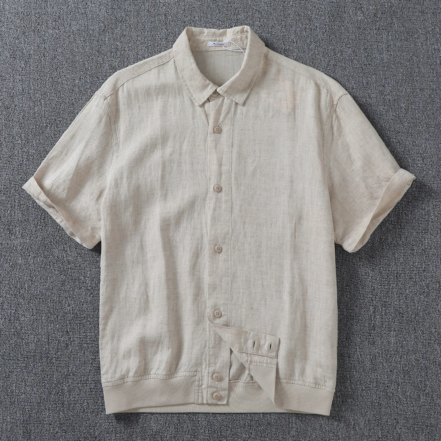 New trendy short-sleeved shirt for men summer thin loose casual versatile top
New trendy short-sleeved shirt for men summer thin loose casual versatile top