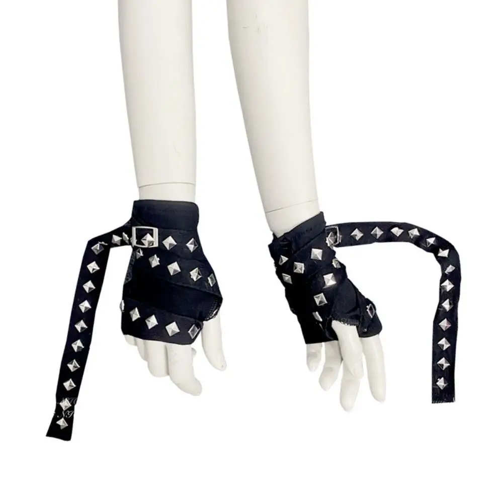 Fashion Black Rivet Strap Gloves with Buckle Straps Subculture Fingerless Gloves YK Hot Girl Gloves Wasteland Style Accessories 
Fashion Black Rivet Strap Gloves with Buckle Straps Subculture Fingerless Gloves YK Hot Girl Gloves Wasteland Style Accessories
