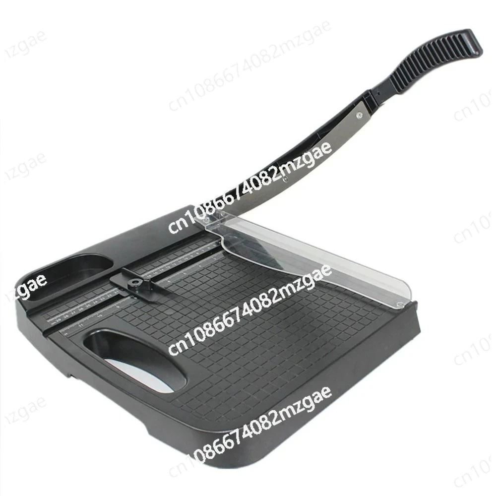 Ручной резак для бумаги формата А4, 300x300 мм
Ручной резак для бумаги формата А4, 300x300 мм