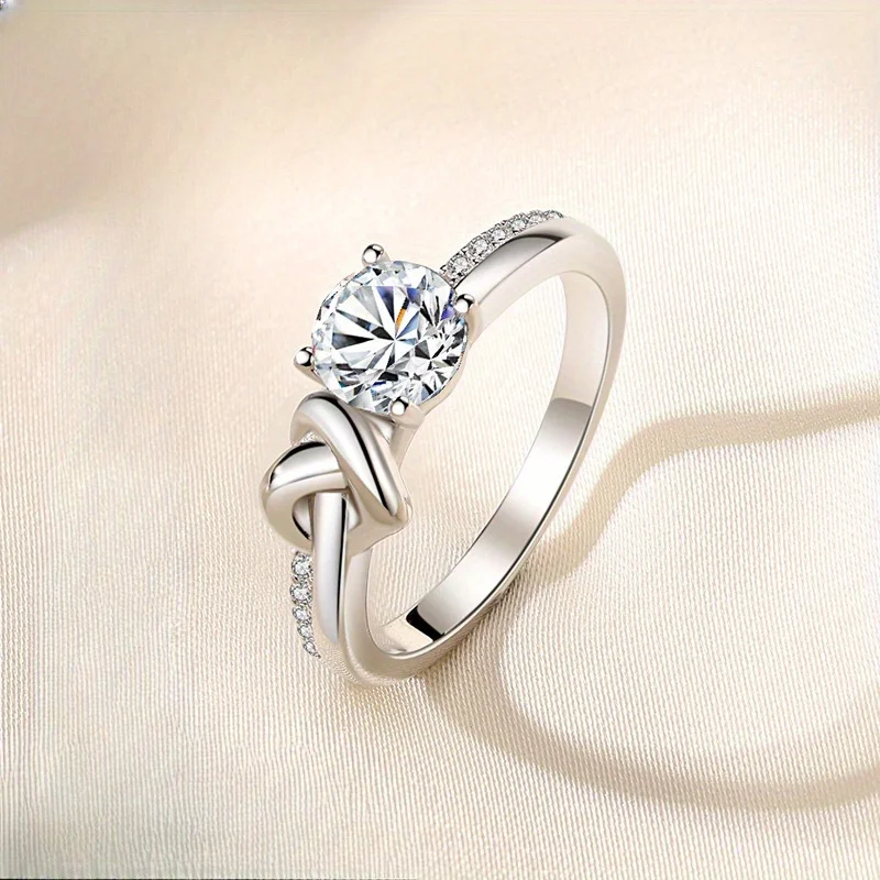 1pc 1.0ct Stunning Fashion Personality Moissanite Love Knot Ring - S925 Perfect for Parties, Evening Gatherings.
1pc 1.0ct Stunning Fashion Personality Moissanite Love Knot Ring - S925 Perfect for Parties, Evening Gatherings.