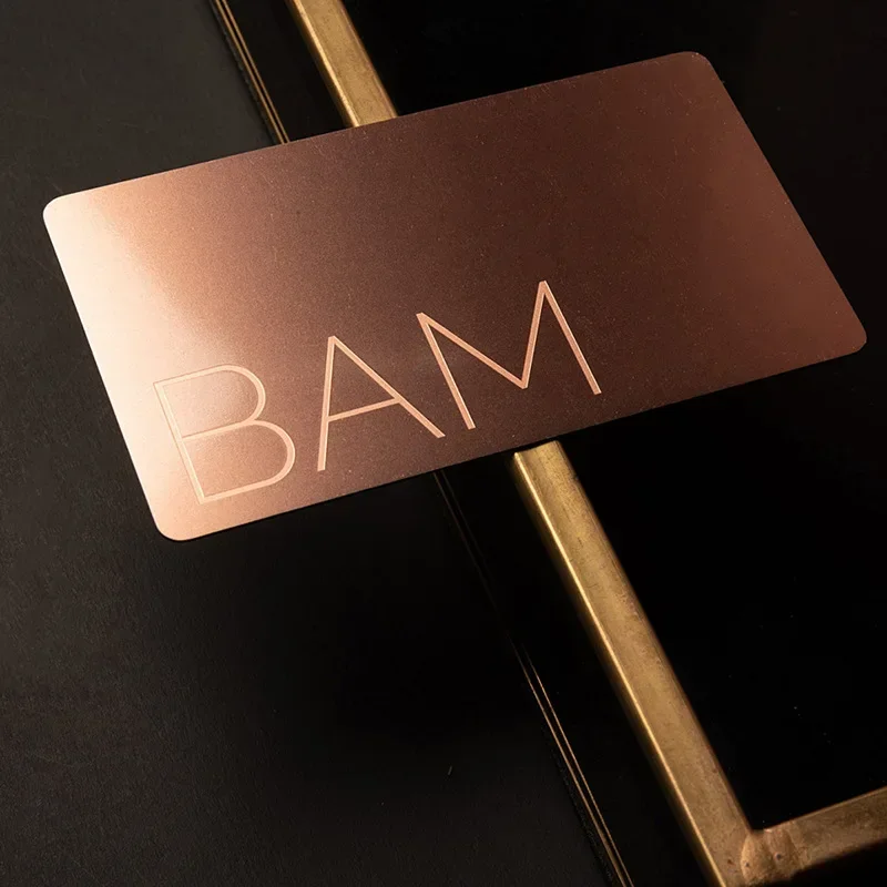 Изготовленные на заказ роскошные металлические визитные карточки с лазерной гравировкой логотипа, пластиковая печать, категория продуктов
Изготовленные на заказ роскошные металлические визитные карточки с лазерной гравировкой логотипа, пластиковая печать, категория продуктов