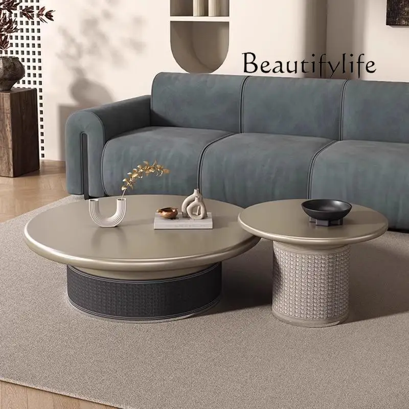 Italian light luxury round coffee table combination large and small apartment European saddle leather high-end living room home
Italian light luxury round coffee table combination large and small apartment European saddle leather high-end living room home