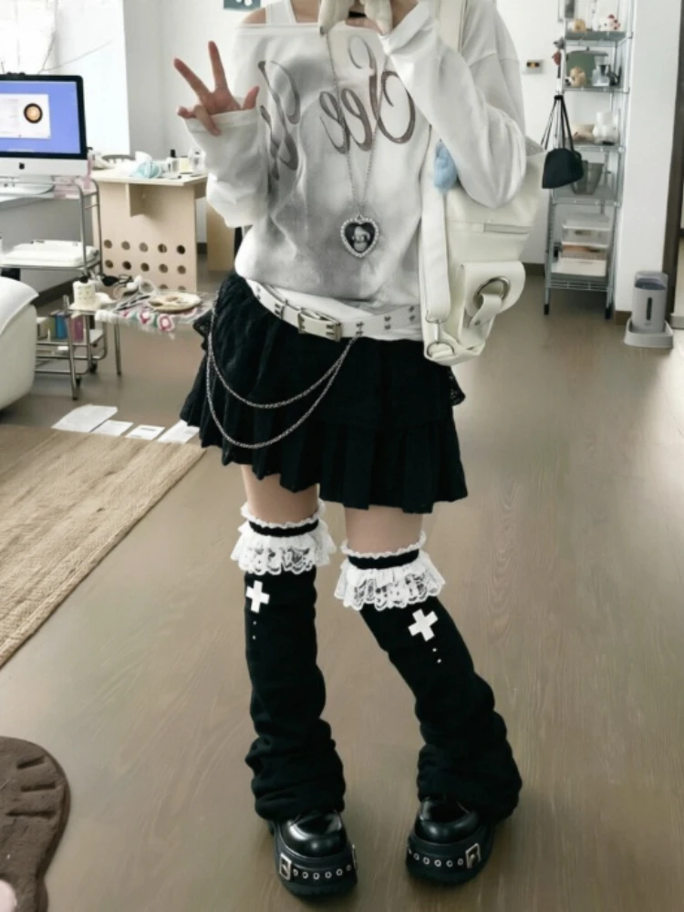 Vintage Street Style JK Knee Socks Y2K Subculture Leg Warmers Korean Fashion Footwear For Ladies Autumn Winter Wear
Vintage Street Style JK Knee Socks Y2K Subculture Leg Warmers Korean Fashion Footwear For Ladies Autumn Winter Wear