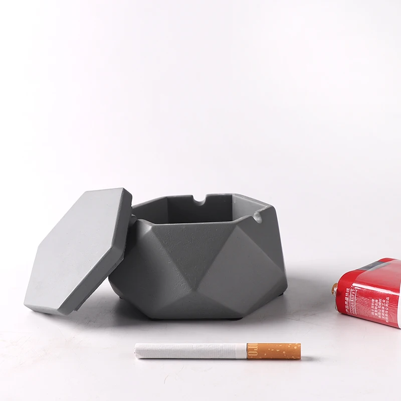 Попельницы для офиса с крышкой, стильная зажигалка, аксессуары для дома, современные пепельницы, индивидуальные настольные аксессуары для дома и сада Asbak Lsyhg
Попельницы для офиса с крышкой, стильная зажигалка, аксессуары для дома, современные пепельницы, индивидуальные настольные аксессуары для дома и сада Asbak Lsyhg