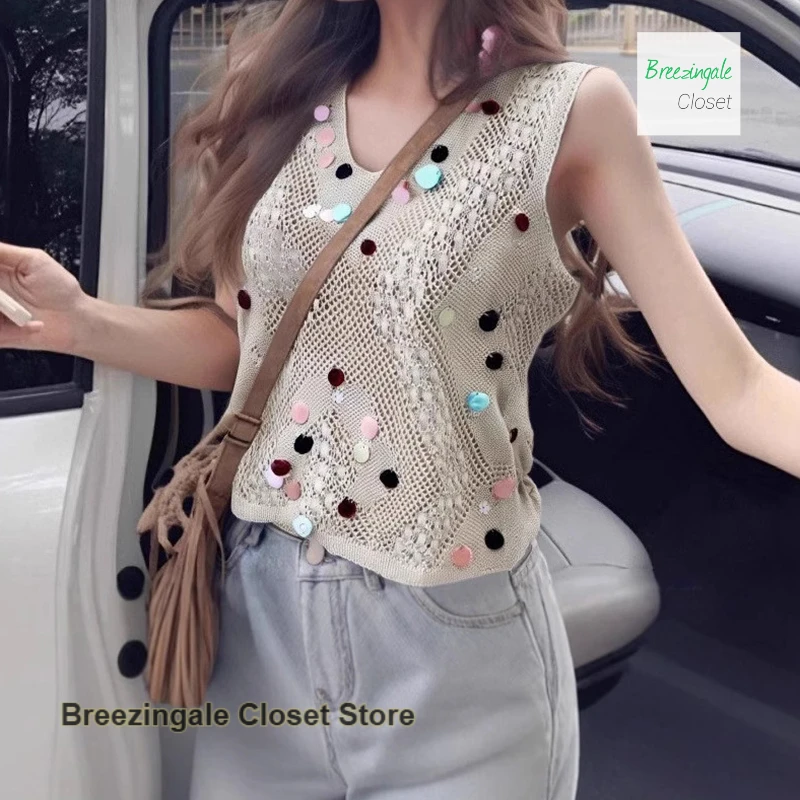 French color sequins advanced temperament V-neck knitted vest female summer wear sleeveless openwork vest Bohemian top.
French color sequins advanced temperament V-neck knitted vest female summer wear sleeveless openwork vest Bohemian top.