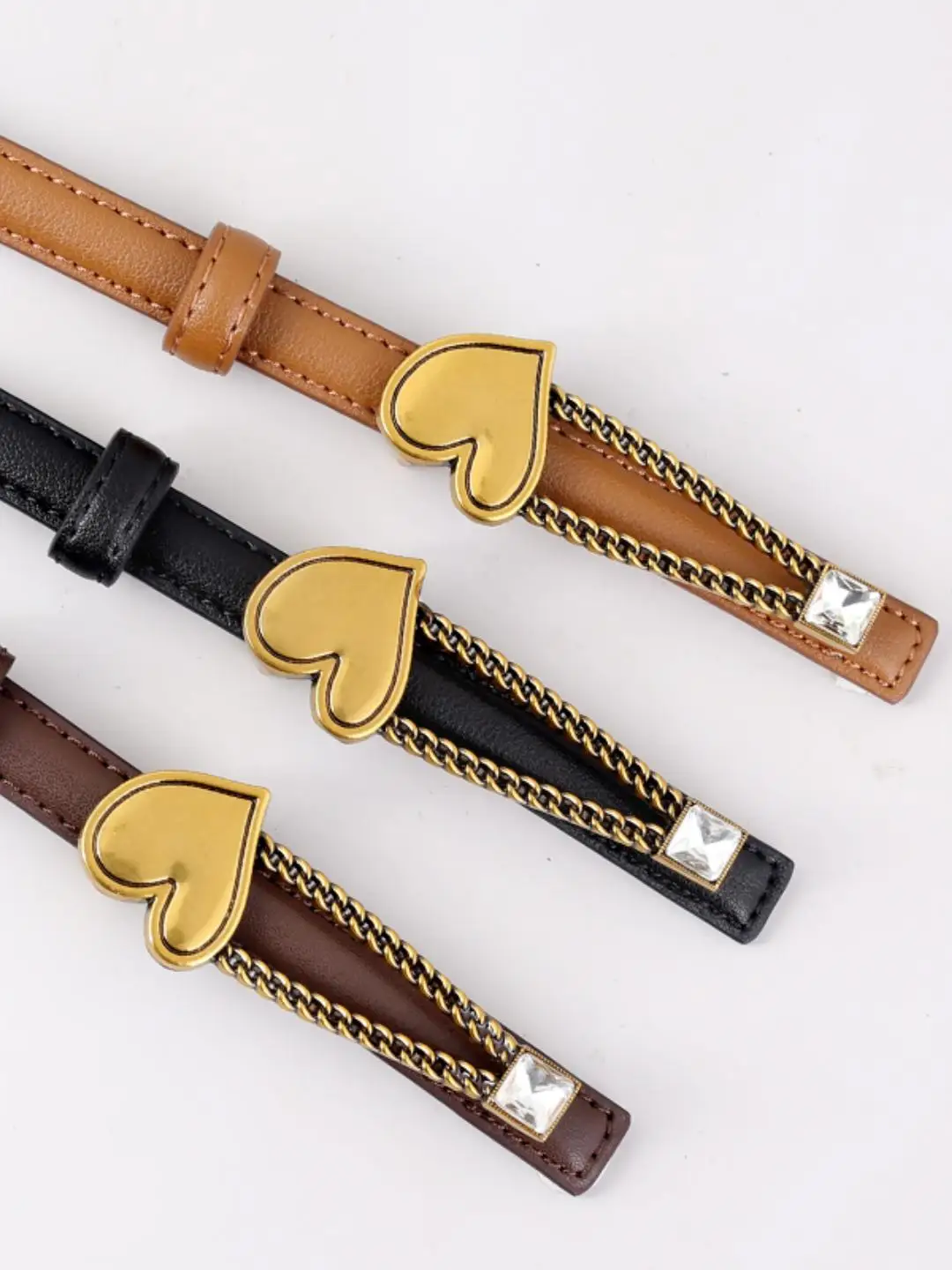 2024 New Love Chain Fashion Casual Thin Belt with Coat, Skirt, Pants Belt Luxury Design Belt Ladies
2024 New Love Chain Fashion Casual Thin Belt with Coat, Skirt, Pants Belt Luxury Design Belt Ladies