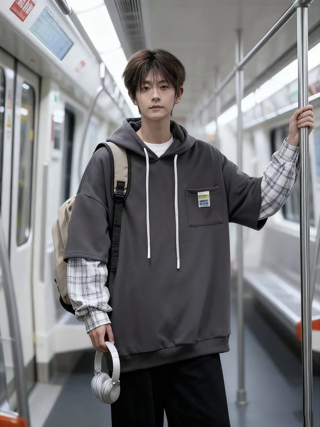 Мужская толстовка American Sle Lazy Sve с капюшоном, весна-осень, повседневная верхняя одежда Cleanfit, двухслойный дизайн, защита от сминания, эластичная ткань.
Мужская толстовка American Sle Lazy Sve с капюшоном, весна-осень, повседневная верхняя одежда Cleanfit, двухслойный дизайн, защита от сминания, эластичная ткань.