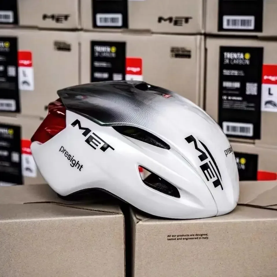 MET Manta Bogacha same cycling helmet integrated ultra-light, pneumatic bicycle, hard hat
MET Manta Bogacha same cycling helmet integrated ultra-light, pneumatic bicycle, hard hat