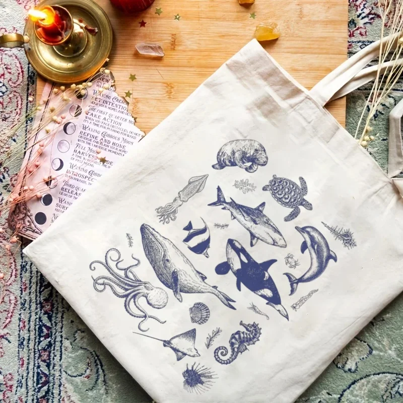 1pcs Foldable Shopping Shopper Handbag No Zipper Canvas Bag Retro Pop Art Design Tote Bag for Women Durable Shoulder Bag Tote Ba
1pcs Foldable Shopping Shopper Handbag No Zipper Canvas Bag Retro Pop Art Design Tote Bag for Women Durable Shoulder Bag Tote Ba