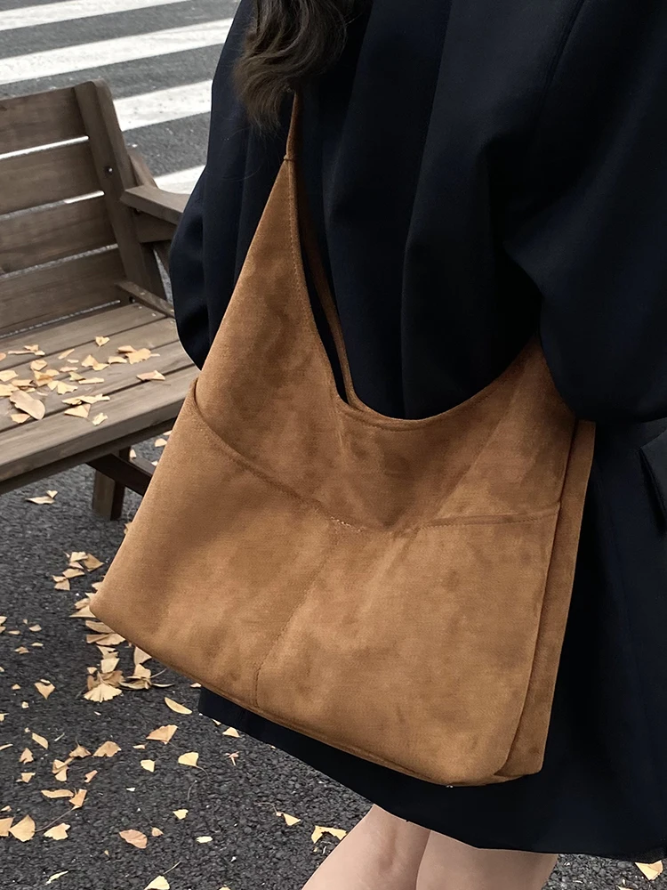 Laid-ba Sle Suede Tote Bag Women's Large Capaci Single oulder Crossbody Bag Faionable Autumn New Arrival
Laid-ba Sle Suede Tote Bag Women's Large Capaci Single oulder Crossbody Bag Faionable Autumn New Arrival