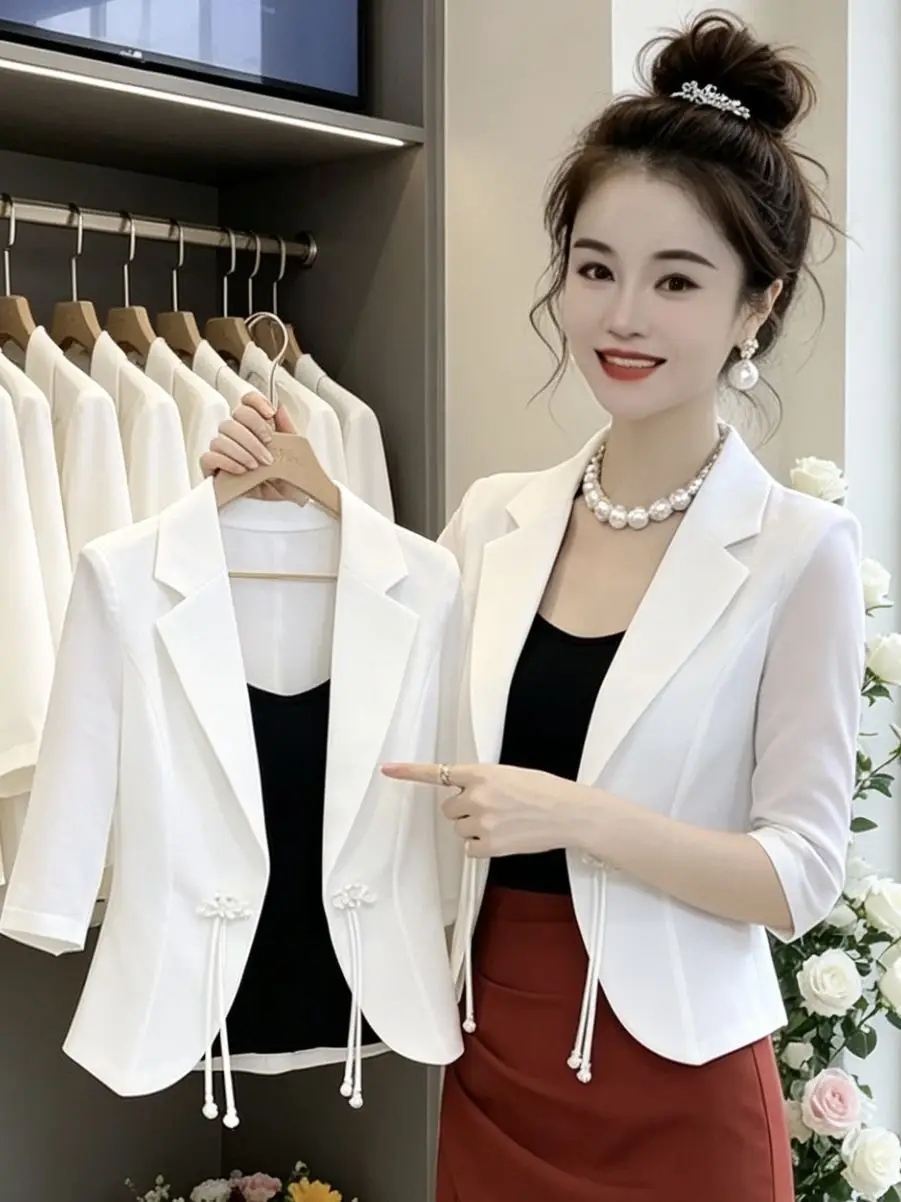 New Chinese Style Small Suit Jacket Women's Fashion Retro Mesh Patchwork Outerwear Short Sleeve Button up Cardigan
New Chinese Style Small Suit Jacket Women's Fashion Retro Mesh Patchwork Outerwear Short Sleeve Button up Cardigan