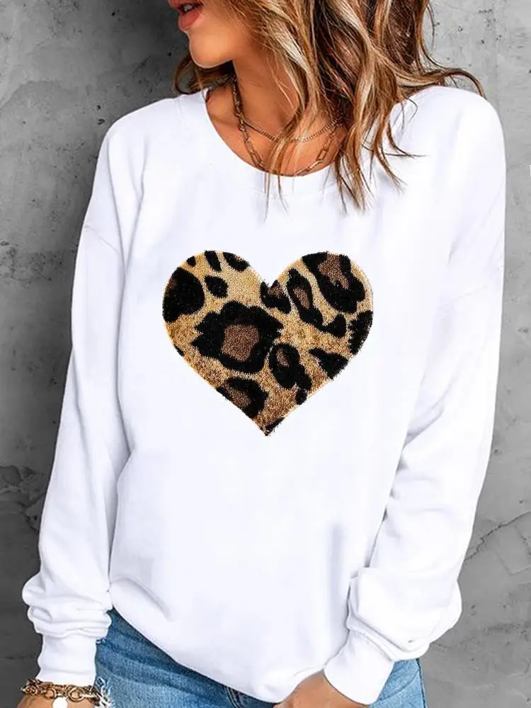 Clothing Autumn Spring Fall Top Leopard Love Heart Sweet Casual Printing Pullovers For Women Female Graphic Sweatshirts
Clothing Autumn Spring Fall Top Leopard Love Heart Sweet Casual Printing Pullovers For Women Female Graphic Sweatshirts