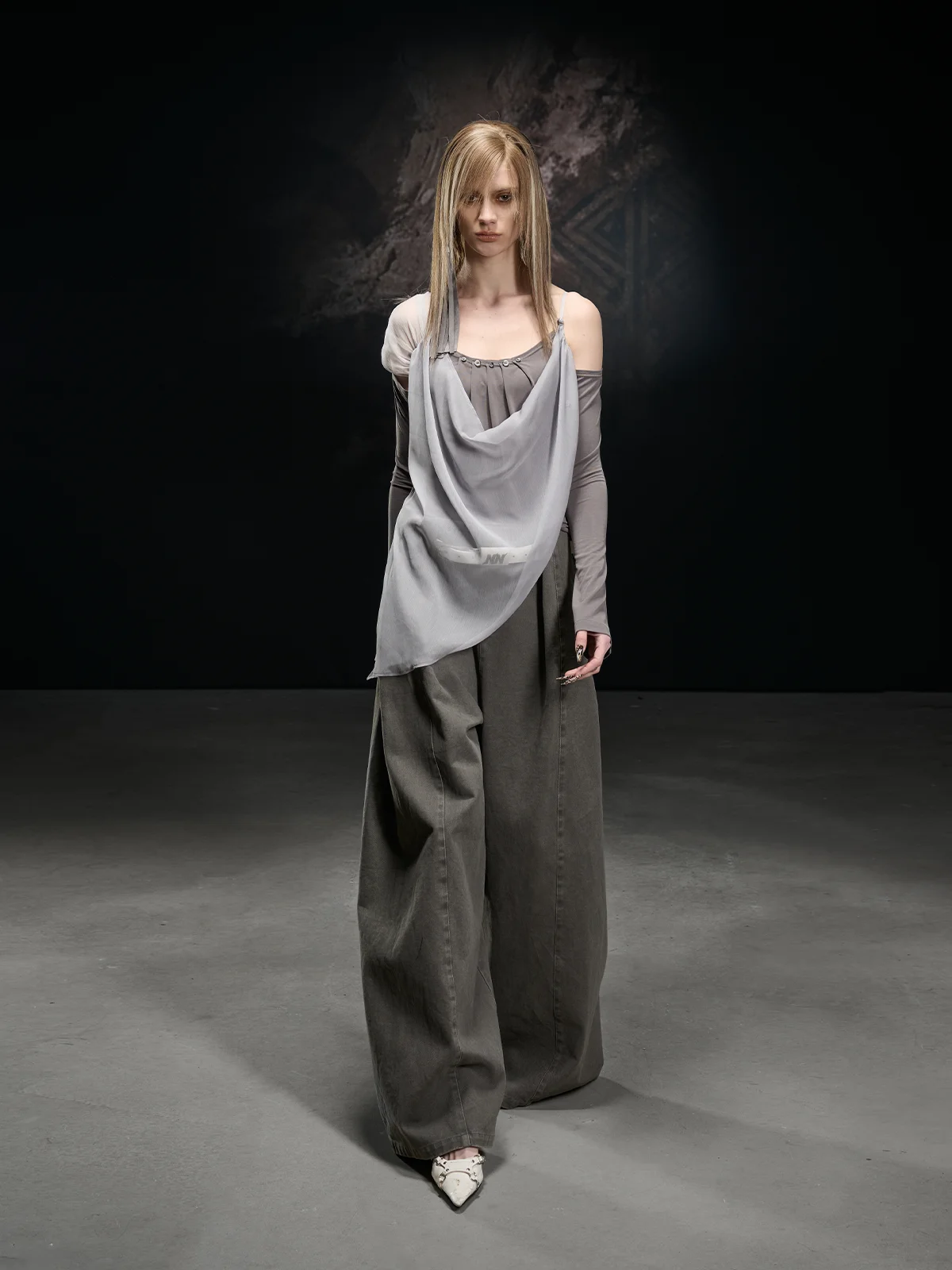 Nnnorth Node Asymmetrical Chiffon Splice oulder Bared T-irt Women's Skin-friendly Breathable Long Sve round Ne Top
Nnnorth Node Asymmetrical Chiffon Splice oulder Bared T-irt Women's Skin-friendly Breathable Long Sve round Ne Top
