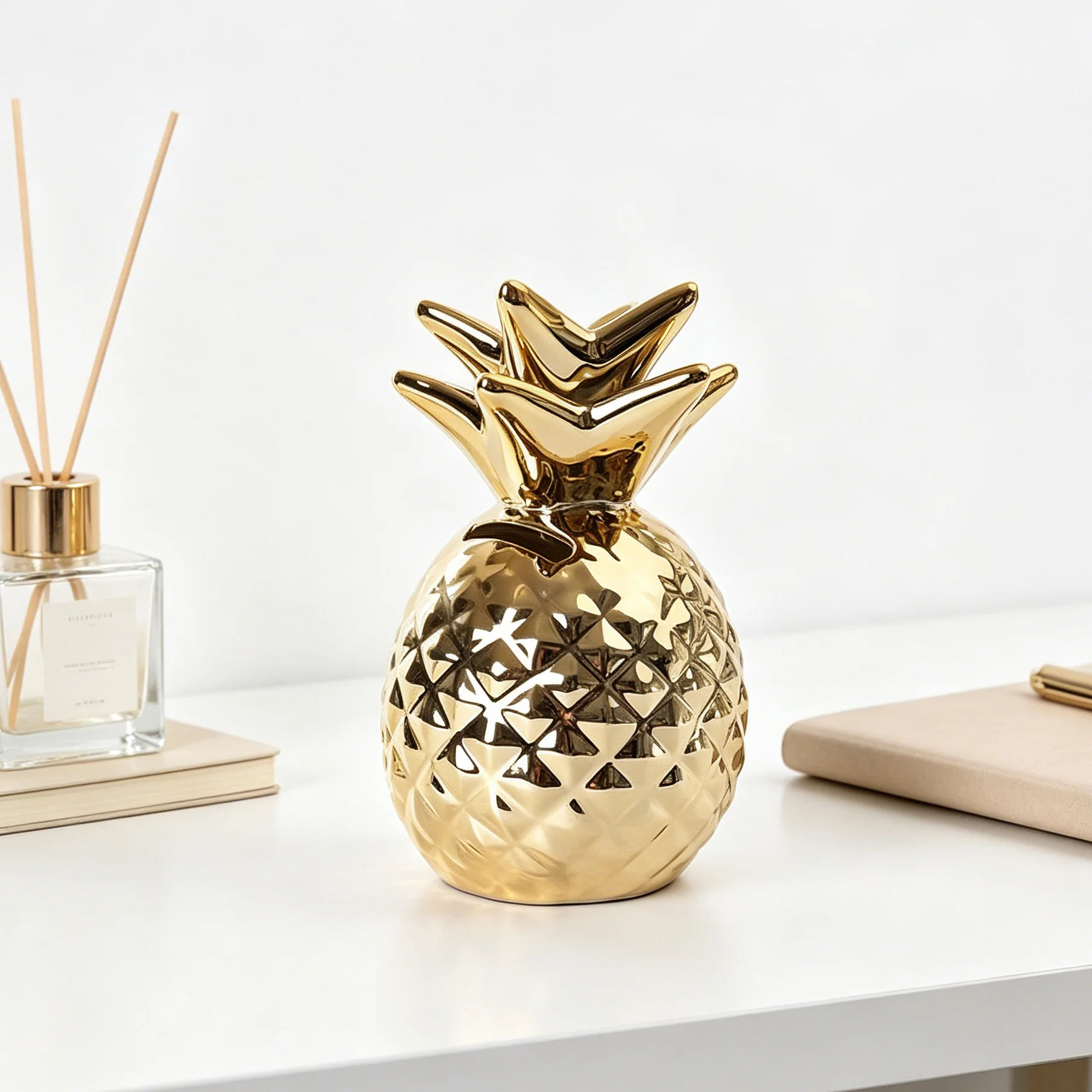 Gold Electroplated Ceramic Pineapple Piggy Bank Mini Fruit Coin Money Box Home Decor Tabletop Ornament Gift for Kids Adults
Gold Electroplated Ceramic Pineapple Piggy Bank Mini Fruit Coin Money Box Home Decor Tabletop Ornament Gift for Kids Adults