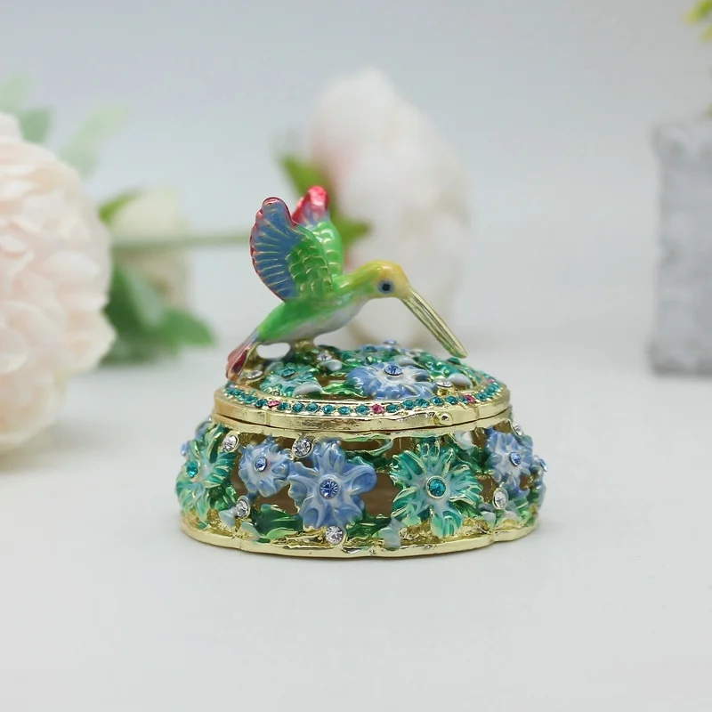 SHINNYGIFTS Wedding Favor Pewter Enamel Hummingbird Flower Decorative Box Metal Trinket Boxes
SHINNYGIFTS Wedding Favor Pewter Enamel Hummingbird Flower Decorative Box Metal Trinket Boxes
