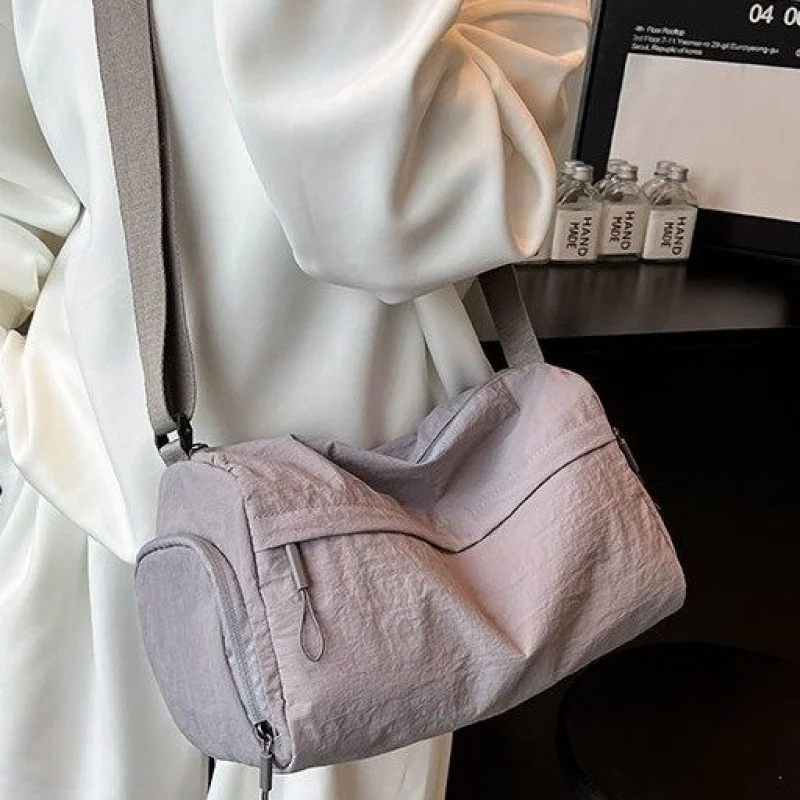 Sleek-elegant 2025 New Ladies Luxury Brand Leather Tote Bag Famous Designer Elegant Popular Casual
Sleek-elegant 2025 New Ladies Luxury Brand Leather Tote Bag Famous Designer Elegant Popular Casual