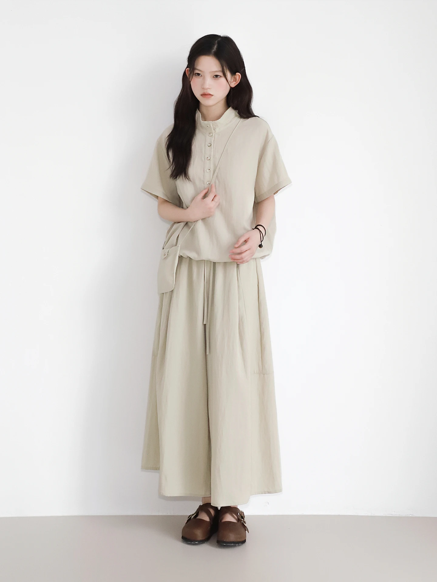 Loose Fit Short Sleeve Shirt Wide Leg Pants High Waist Shorts Set Casual Artistic Three Piece Suit for Women Summer Spring
Loose Fit Short Sleeve Shirt Wide Leg Pants High Waist Shorts Set Casual Artistic Three Piece Suit for Women Summer Spring