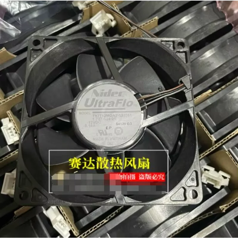 Nidec T92T12MGA7-53J351 DC 12 В 0,18 А 92x92x25 мм 3-проводной охлаждающий вентилятор для сервера
Nidec T92T12MGA7-53J351 DC 12 В 0,18 А 92x92x25 мм 3-проводной охлаждающий вентилятор для сервера