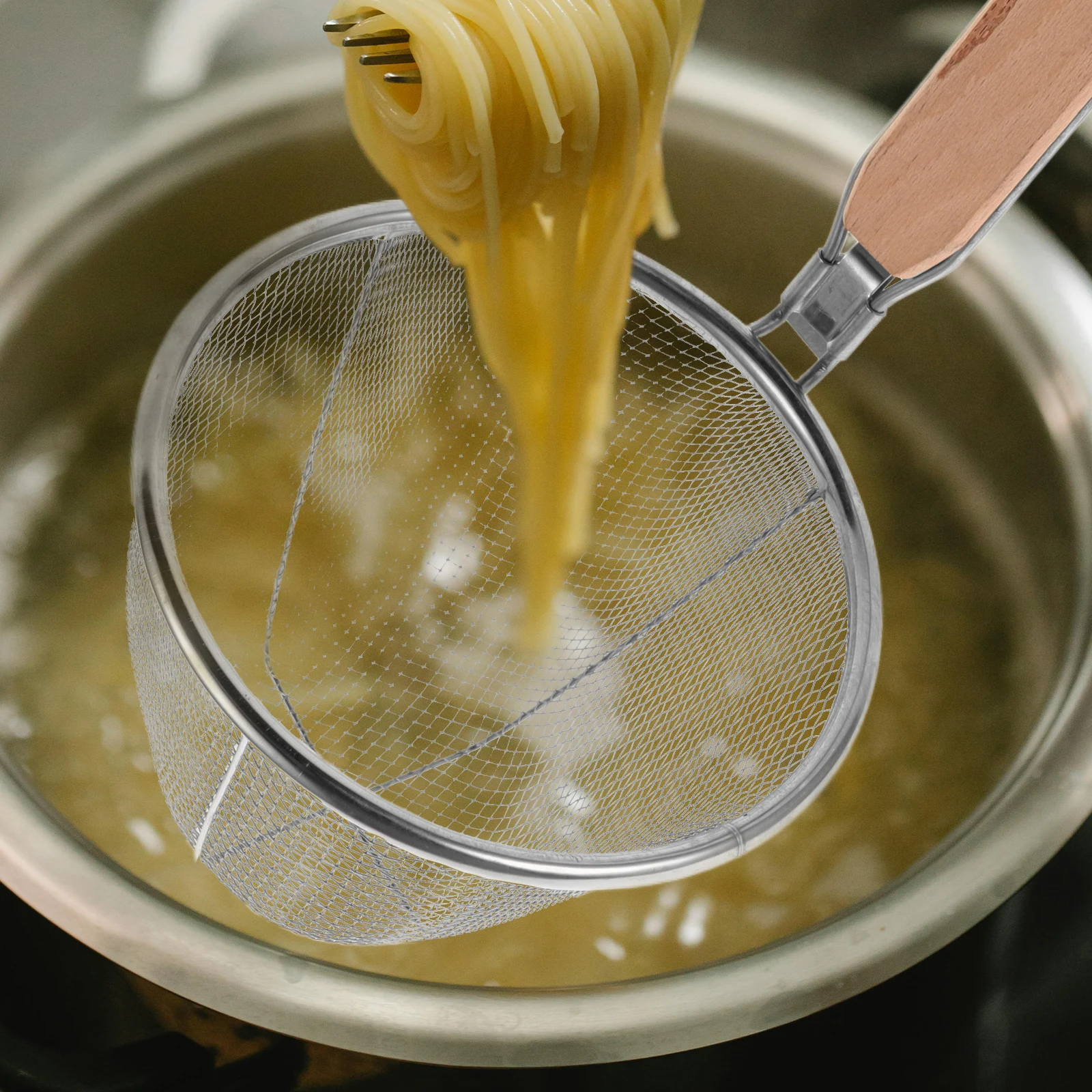 Stainless Steel Pasta Basket Hot Pot Strainer 14CM Grey Fine Mesh Kitchen Tool for Noodles Wonton Food Colander Lightweight Easy
Stainless Steel Pasta Basket Hot Pot Strainer 14CM Grey Fine Mesh Kitchen Tool for Noodles Wonton Food Colander Lightweight Easy