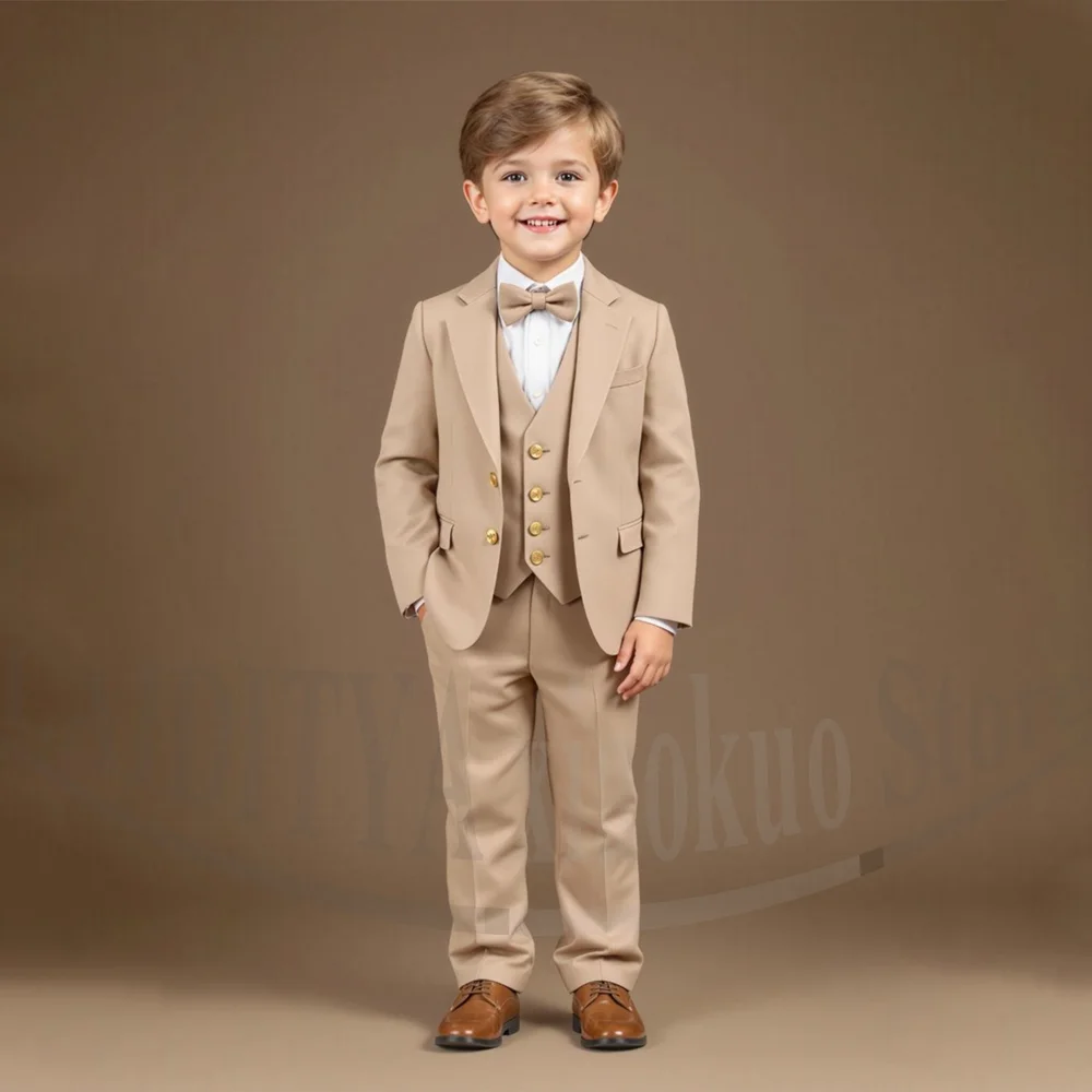Детский нарядный костюм-тройка: пиджак, жилет, брюки для мальчиков на свадьбу, выпускной, вечеринку, торжество. Элегантный детский костюм-смокинг.
Детский нарядный костюм-тройка: пиджак, жилет, брюки для мальчиков на свадьбу, выпускной, вечеринку, торжество. Элегантный детский костюм-смокинг.