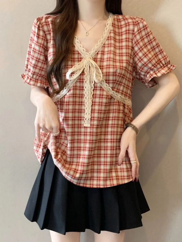 Red Plaid V-neck Short Sleeve Shirt Women's Summer New Large Size Doll Shirt Anti-aging Top Korean Style Loose Fit Commute Wind
Red Plaid V-neck Short Sleeve Shirt Women's Summer New Large Size Doll Shirt Anti-aging Top Korean Style Loose Fit Commute Wind