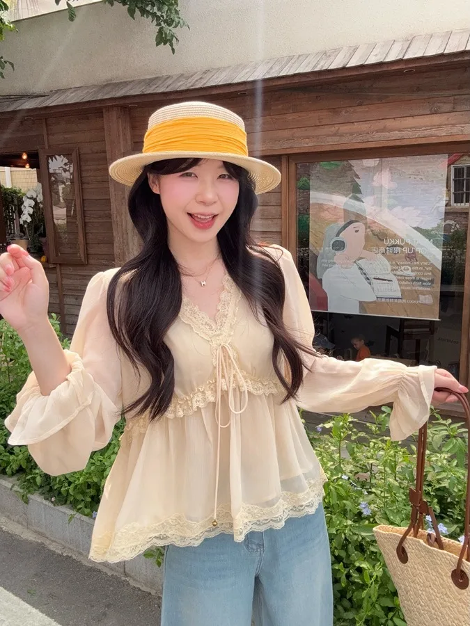 Sweet Style Lace Trim Heavy Lantern Sleeve Shirt Women's Summer New Design Delicate Top plus Size Fashion Korean Style Slim Fit
Sweet Style Lace Trim Heavy Lantern Sleeve Shirt Women's Summer New Design Delicate Top plus Size Fashion Korean Style Slim Fit