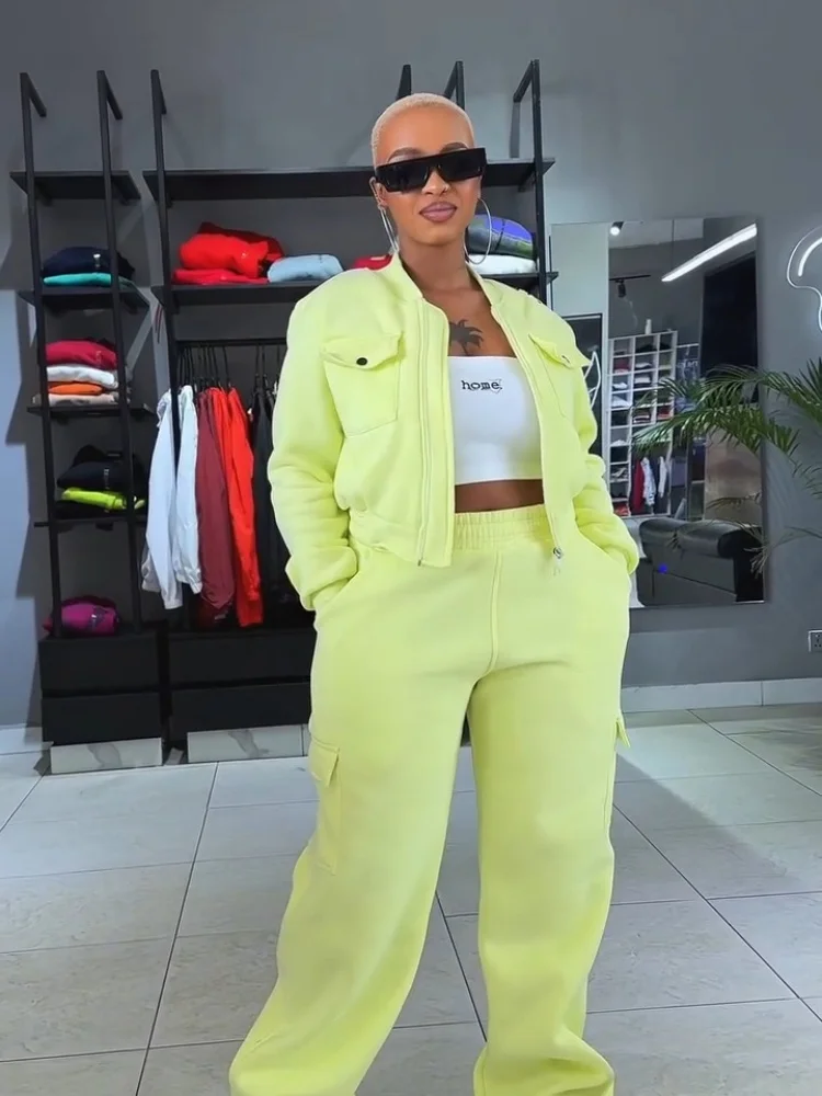 Wmstar комплекты из двух предметов для женщин, оптовая продажа, флисовая толстовка с капюшоном, брюки с несколькими карманами, спортивная одежда и повседневный комплект на осень-зиму, дропшиппинг
Wmstar комплекты из двух предметов для женщин, оптовая продажа, флисовая толстовка с капюшоном, брюки с несколькими карманами, спортивная одежда и повседневный комплект на осень-зиму, дропшиппинг