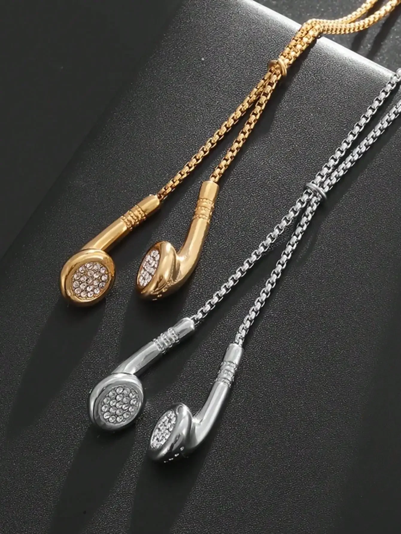 1PC New Fashion Creative Simple Headphone Pendant Fashionable Exquisite High-Looking Everyday Versatile Necklace
1PC New Fashion Creative Simple Headphone Pendant Fashionable Exquisite High-Looking Everyday Versatile Necklace