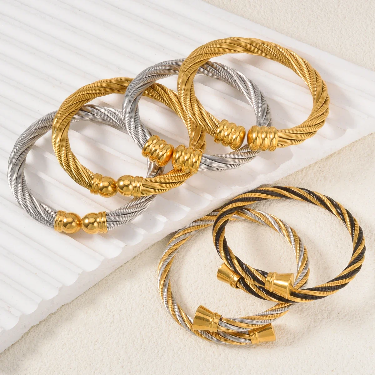 Luxury Twist Cable Cuff Bracelet Bangle Open Ended Fashion Jewelry For Women Men Stainless Steel Rope Design Gift
Luxury Twist Cable Cuff Bracelet Bangle Open Ended Fashion Jewelry For Women Men Stainless Steel Rope Design Gift