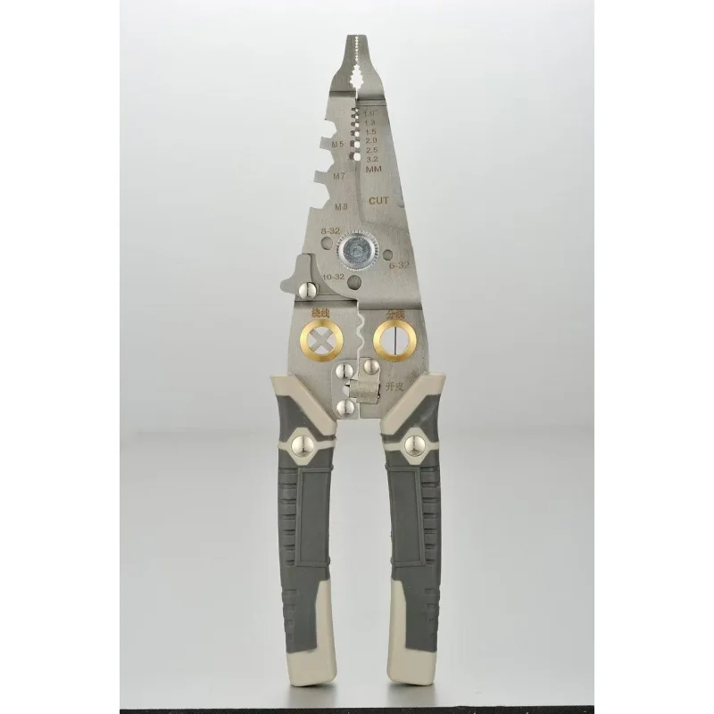 Многофункциональный инструмент для зачистки проводов 8-в-1, плоскогубцы для электрика из нержавеющей стали, плоскогубцы с игольчатым носом и ручным инструментом для электрических измерений
Многофункциональный инструмент для зачистки проводов 8-в-1, плоскогубцы для электрика из нержавеющей стали, плоскогубцы с игольчатым носом и ручным инструментом для электрических измерений