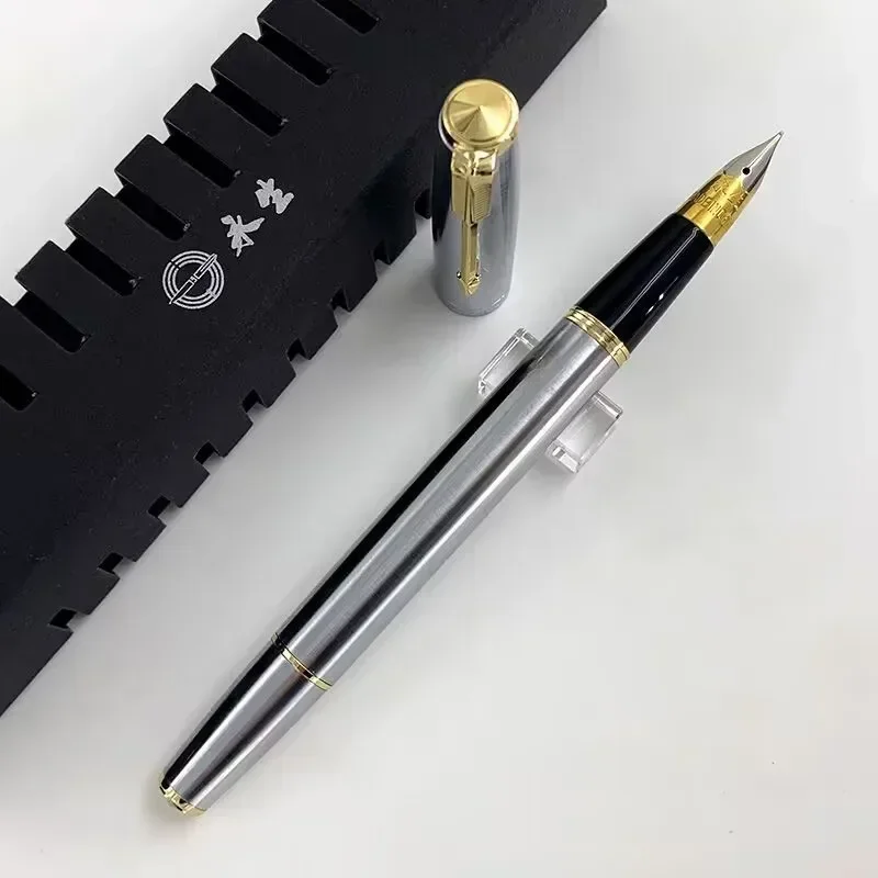 Металлическая вакуумная перьевая ручка Yongsheng 601A с поршневой системой, стальной корпус, перо F, серебряный наконечник, для офиса и коллекционирования
Металлическая вакуумная перьевая ручка Yongsheng 601A с поршневой системой, стальной корпус, перо F, серебряный наконечник, для офиса и коллекционирования