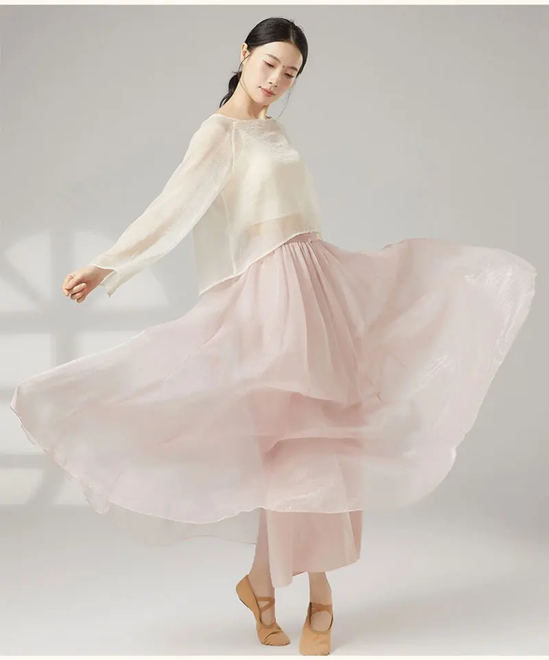 Traditional Chinese Style Classical Dance Costumes New Training Suits with Flowing Skirt Pants for Women Performance Suit
Traditional Chinese Style Classical Dance Costumes New Training Suits with Flowing Skirt Pants for Women Performance Suit
