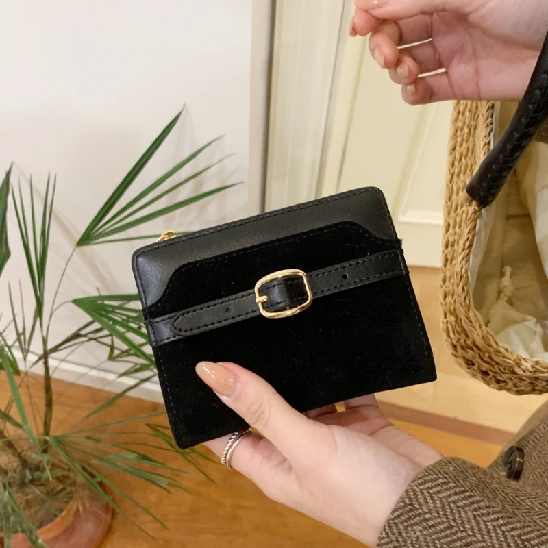 New Premium Two Fold Leather Wallet Brown Suede Splicing Short Women's Wallet Fashion Simple Belt Buckle Card Holder Coin Purse
New Premium Two Fold Leather Wallet Brown Suede Splicing Short Women's Wallet Fashion Simple Belt Buckle Card Holder Coin Purse
