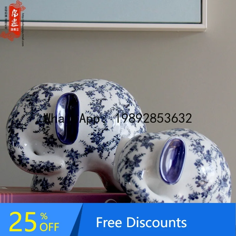 Chinese Ceramic Decorations Craftsmanship Home Living Room TV Cabinet Blue and White Classical Object Decorations Ornaments
Chinese Ceramic Decorations Craftsmanship Home Living Room TV Cabinet Blue and White Classical Object Decorations Ornaments