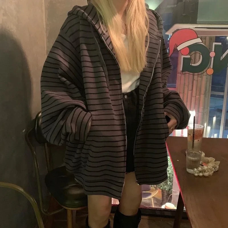 Harajuku Vintage Striped Zip Up Hoodies Women Autumn Spring Long Sleeve Oversized Sweatshirt Korean Grunge Emo Alt Streetwear
Harajuku Vintage Striped Zip Up Hoodies Women Autumn Spring Long Sleeve Oversized Sweatshirt Korean Grunge Emo Alt Streetwear