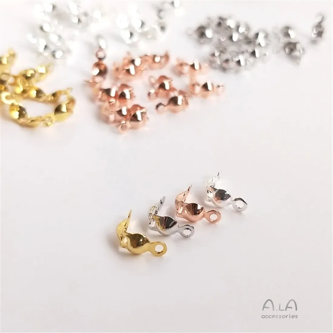 18K Plated with Real Gold Silver Shell Large Hole Wire-wrapped Buckle Chain Clip Closing Buckle Diy Handmade Jewelry Accessories
18K Plated with Real Gold Silver Shell Large Hole Wire-wrapped Buckle Chain Clip Closing Buckle Diy Handmade Jewelry Accessories