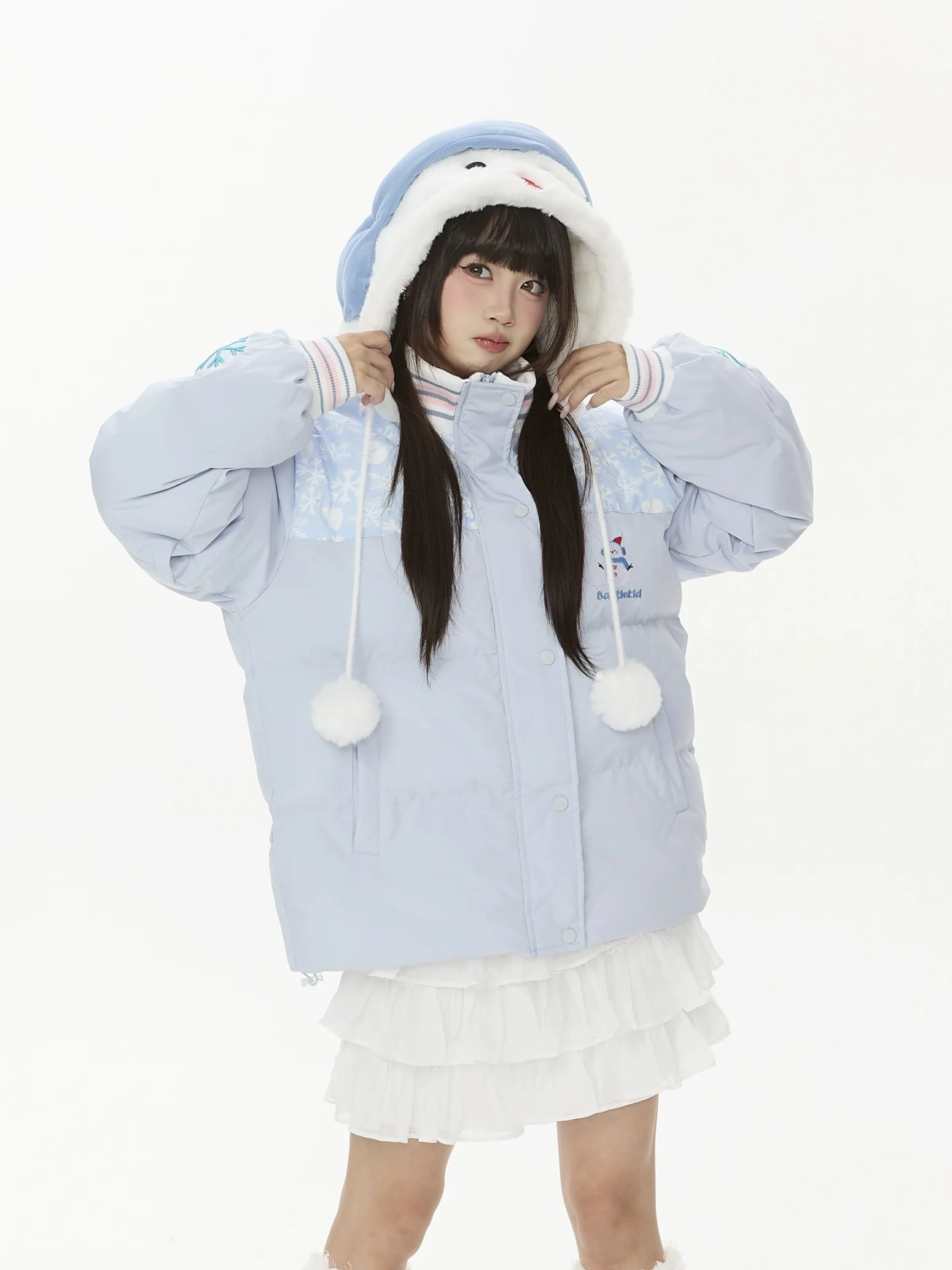 Утепленная хлопковая куртка с капюшоном и милой вышивкой в виде снеговика, женское зимнее теплое пальто свободного кроя с длинными рукавами на молнии
Утепленная хлопковая куртка с капюшоном и милой вышивкой в виде снеговика, женское зимнее теплое пальто свободного кроя с длинными рукавами на молнии