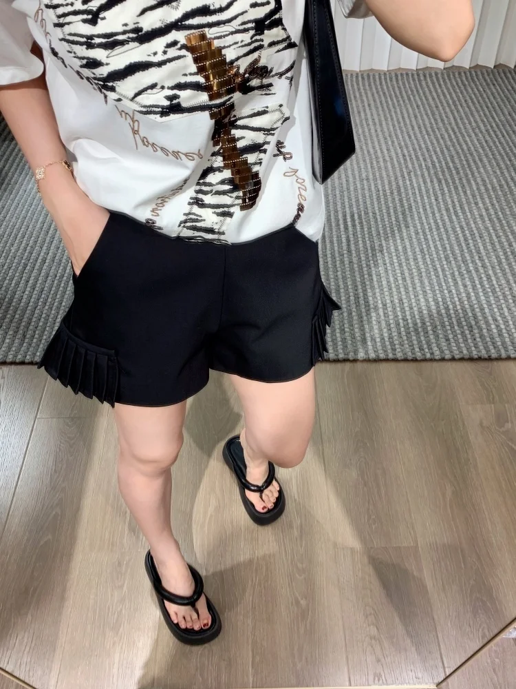 High Waist A-Line Pleated Shorts Women's Summer Black Versatile Slimming Casual Pants ThoeY Chen Ladies Premium Design
High Waist A-Line Pleated Shorts Women's Summer Black Versatile Slimming Casual Pants ThoeY Chen Ladies Premium Design