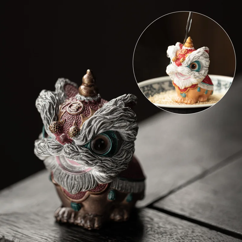 Color-changing tea pet lion to attract wealth lion dance new Chinese style tea space home tea tray can raise tea pet decor
Color-changing tea pet lion to attract wealth lion dance new Chinese style tea space home tea tray can raise tea pet decor