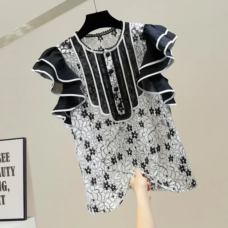 Flounce Stitching Hook Flower Hollowing Out Women Blouse O Neck Ruffled Collar Vintage Lace Shirt for Women Spring Summer Tops
Flounce Stitching Hook Flower Hollowing Out Women Blouse O Neck Ruffled Collar Vintage Lace Shirt for Women Spring Summer Tops