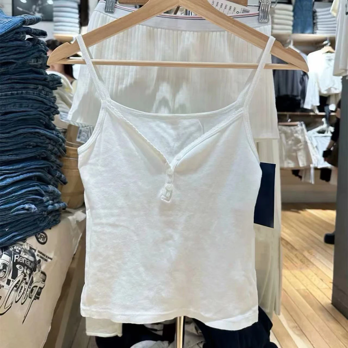 Lace Trim Button Up Tops Women Summer Trending Clothes 2024 Cotton Sexy Crop Top Camis Girls 2000s Y2K Youthful Tank Top Female
Lace Trim Button Up Tops Women Summer Trending Clothes 2024 Cotton Sexy Crop Top Camis Girls 2000s Y2K Youthful Tank Top Female