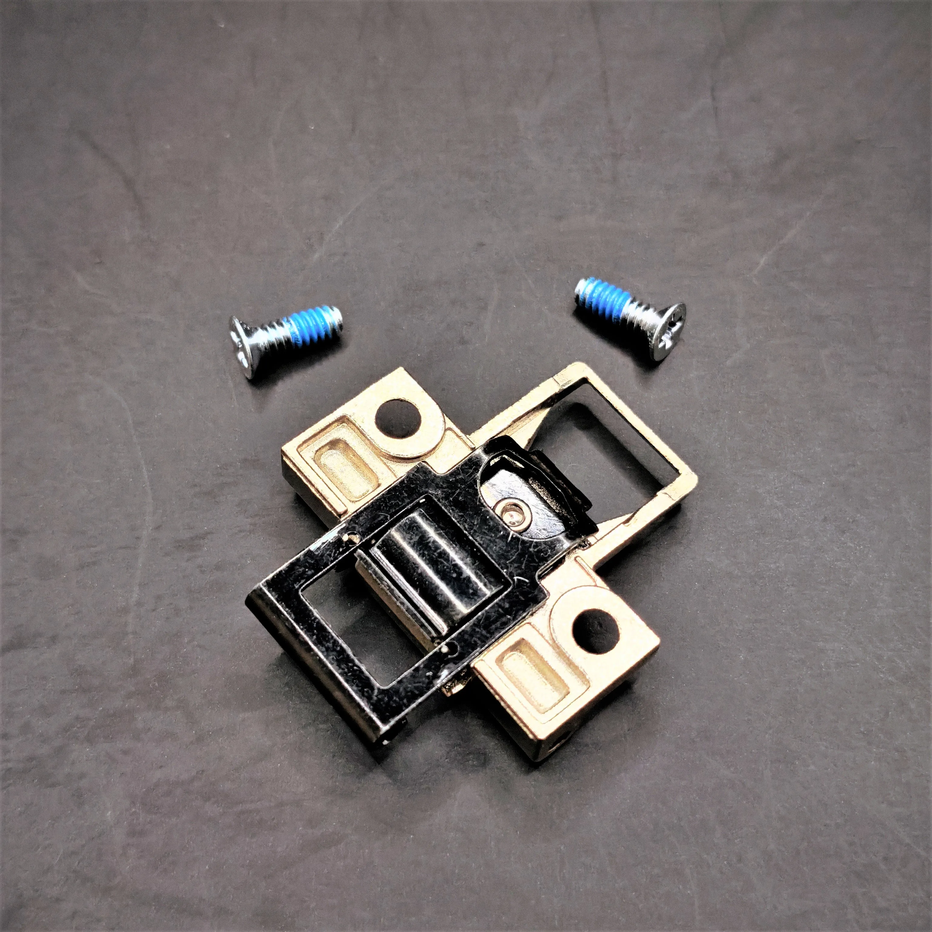 Blade Hinge & Latch Assembly Locking Replacement For Andis AGC Clipper Excel 5-Speed+ SMC 65355 65290 65455 65375 65410 79035
Blade Hinge & Latch Assembly Locking Replacement For Andis AGC Clipper Excel 5-Speed+ SMC 65355 65290 65455 65375 65410 79035