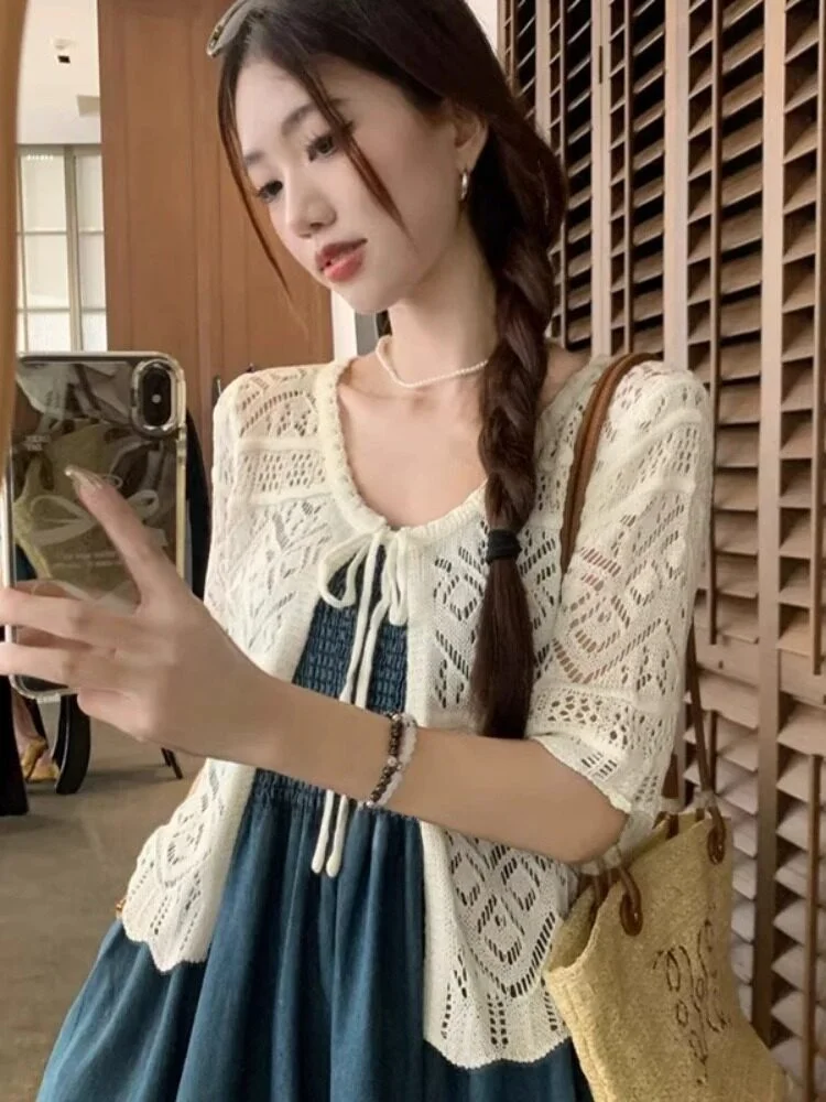 Ice Silk Knitted Short Open Cardigan Women's Summer Thin Outerwear Hollow out Design Breathable V-Neck Sleeveless Top
Ice Silk Knitted Short Open Cardigan Women's Summer Thin Outerwear Hollow out Design Breathable V-Neck Sleeveless Top