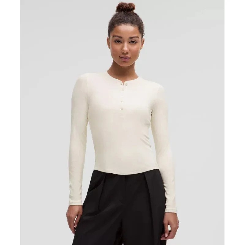 Женская рубашка с длинным рукавом, облегающая, эластичная, базовая, с пуговицами, мягкая и удобная для повседневной носки
Женская рубашка с длинным рукавом, облегающая, эластичная, базовая, с пуговицами, мягкая и удобная для повседневной носки